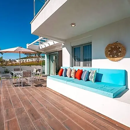 Sani Beverly Hills Luxury 4*